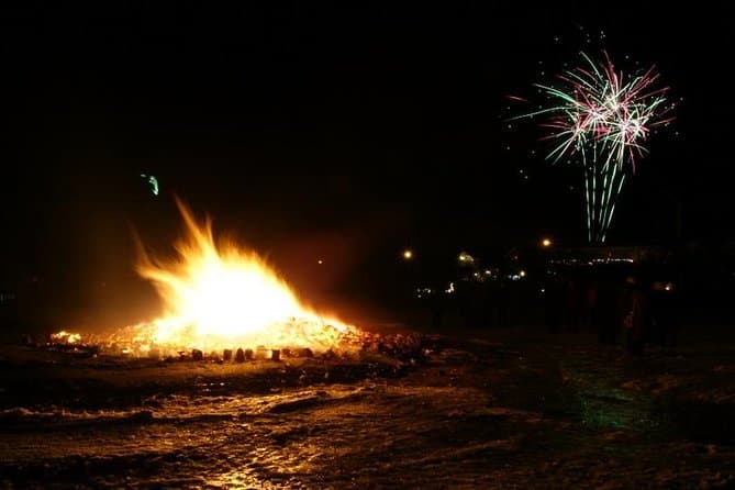 5 Days New Year's Northern Lights Adventure